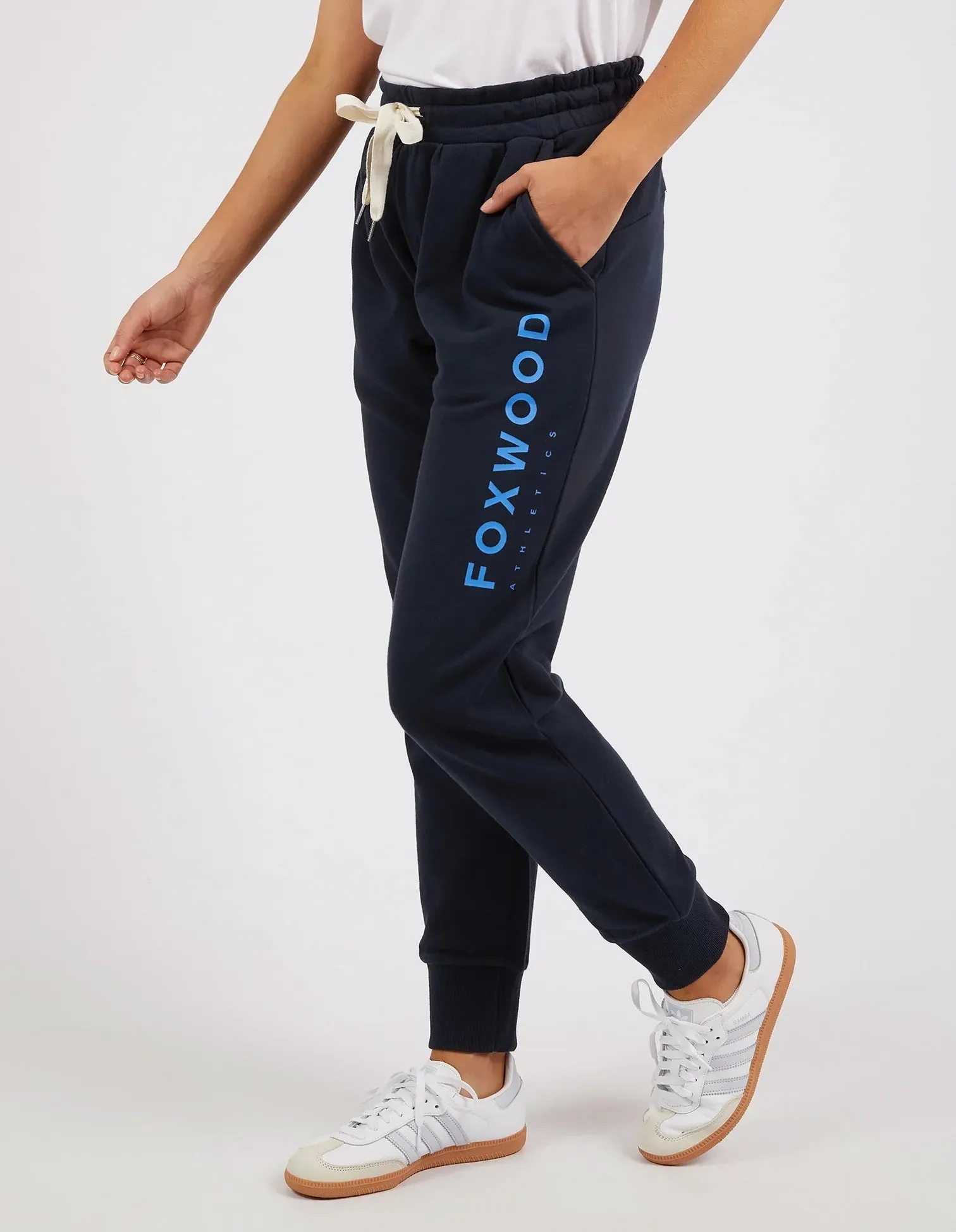 Foxwood Medalion Track pant - Navy